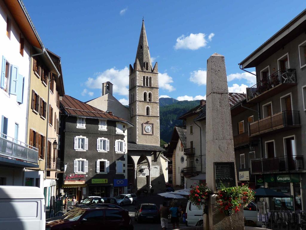 La Rochette Hotel Guillestre Exterior photo