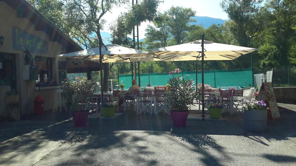 La Rochette Hotel Guillestre Exterior photo